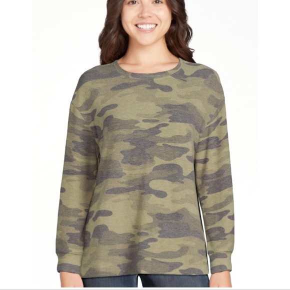 Time and Tru NWT Women's Relaxed Fit Long Sleeve Hacci Crew Neck Camo Top 892 - Picture 7 of 7